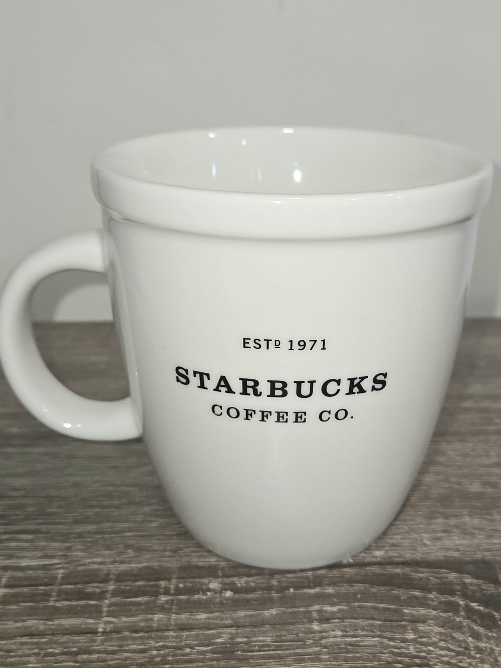 Starbucks Coffee Est 1971 White Barista Mug 18 Oz SEE DESCRIPTION.
